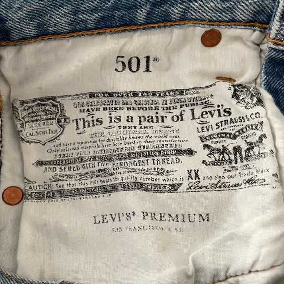 501 Levi’s Distressed Denim Cutoffs - Picture 6 of 6